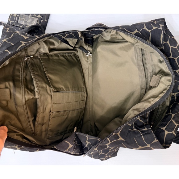 Baggallini Giraffe Print Large Tote Bag w Wallet - Picture 6 of 10